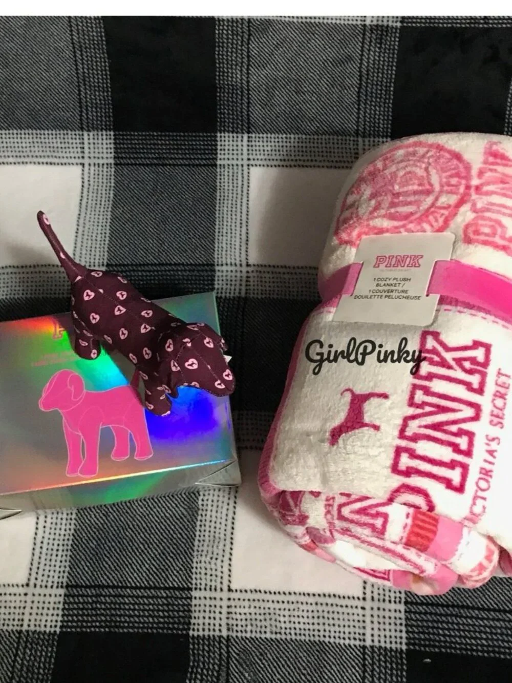 VS PINK FRIDAY COLOR-BLOCK FLEECE COZY BLANKET & MAROON MINI DOG LOVEY BUNDLE